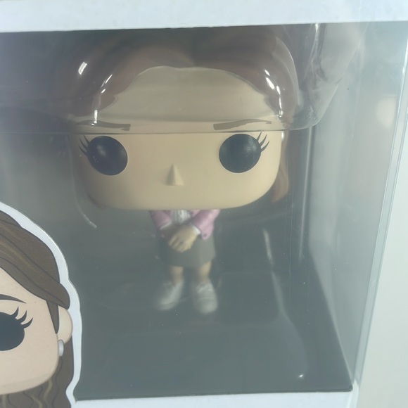 Pam Beesly The Office 872 funko pop - Picture 3 of 8